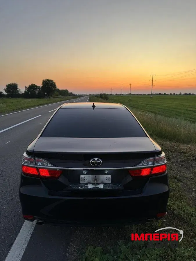 Toyota Camry - фото 5