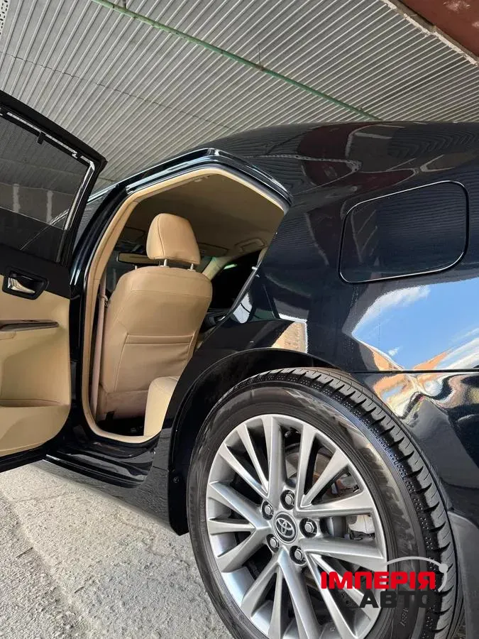 Toyota Camry - фото 8