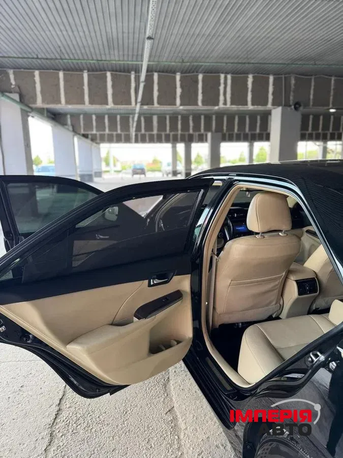 Toyota Camry - фото 10