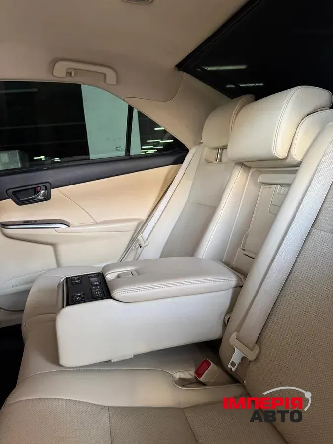 Toyota Camry - фото 11