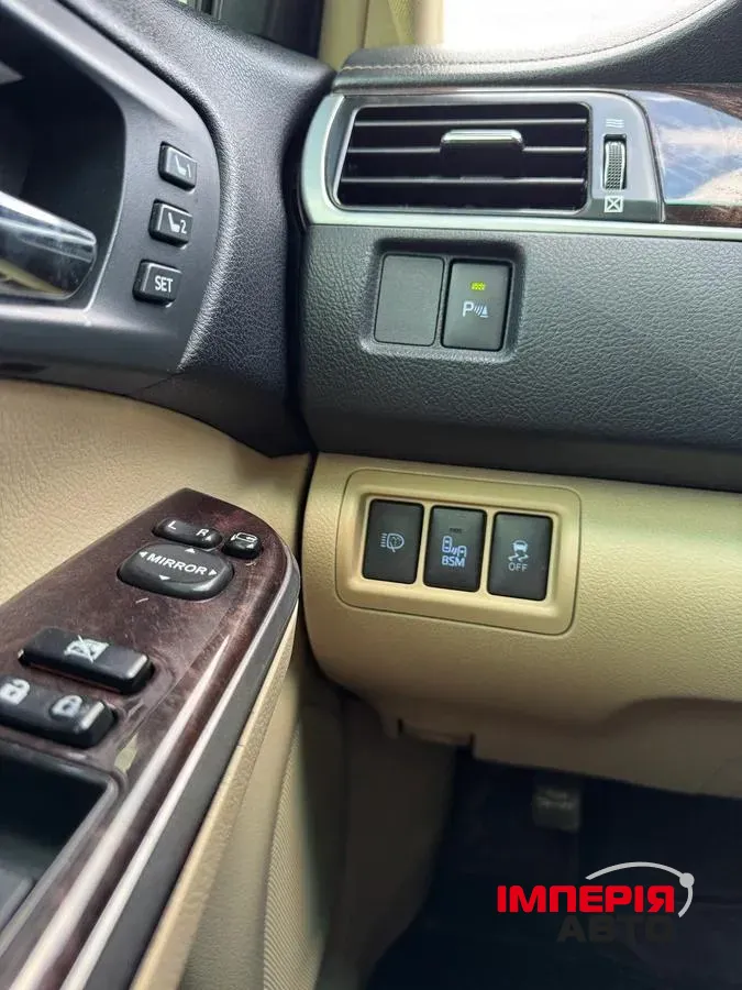 Toyota Camry - фото 9