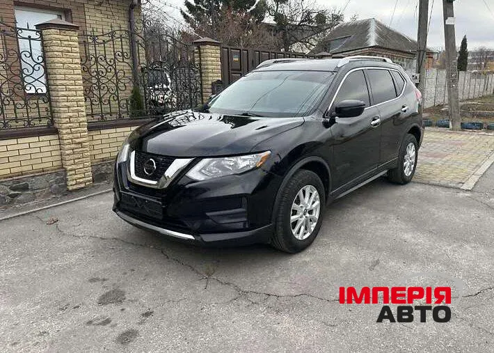 Nissan Rogue - фото 1