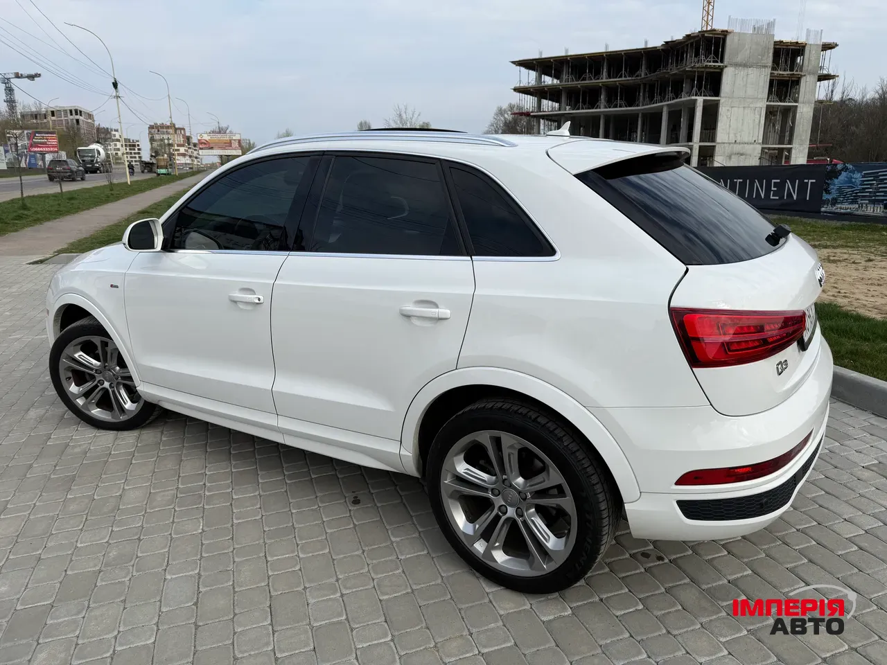 Audi Q3 - фото 4