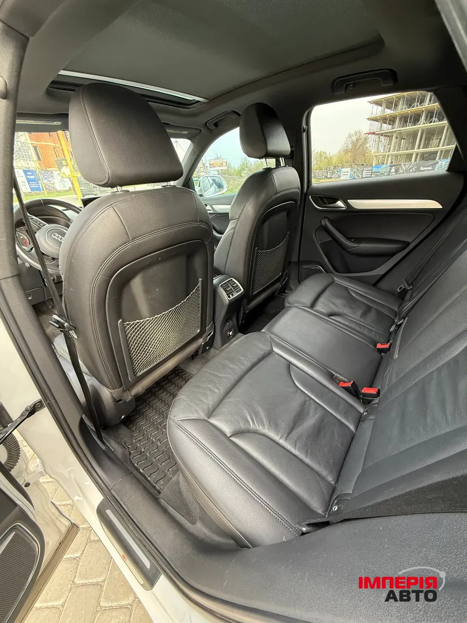 Audi Q3 - фото 14