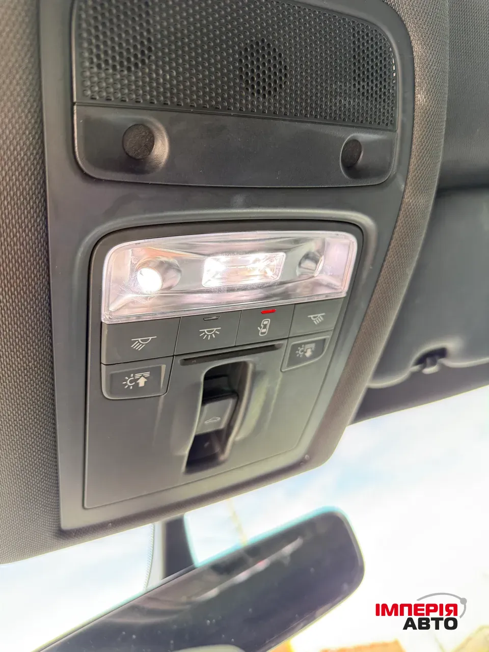 Audi Q3 - фото 27