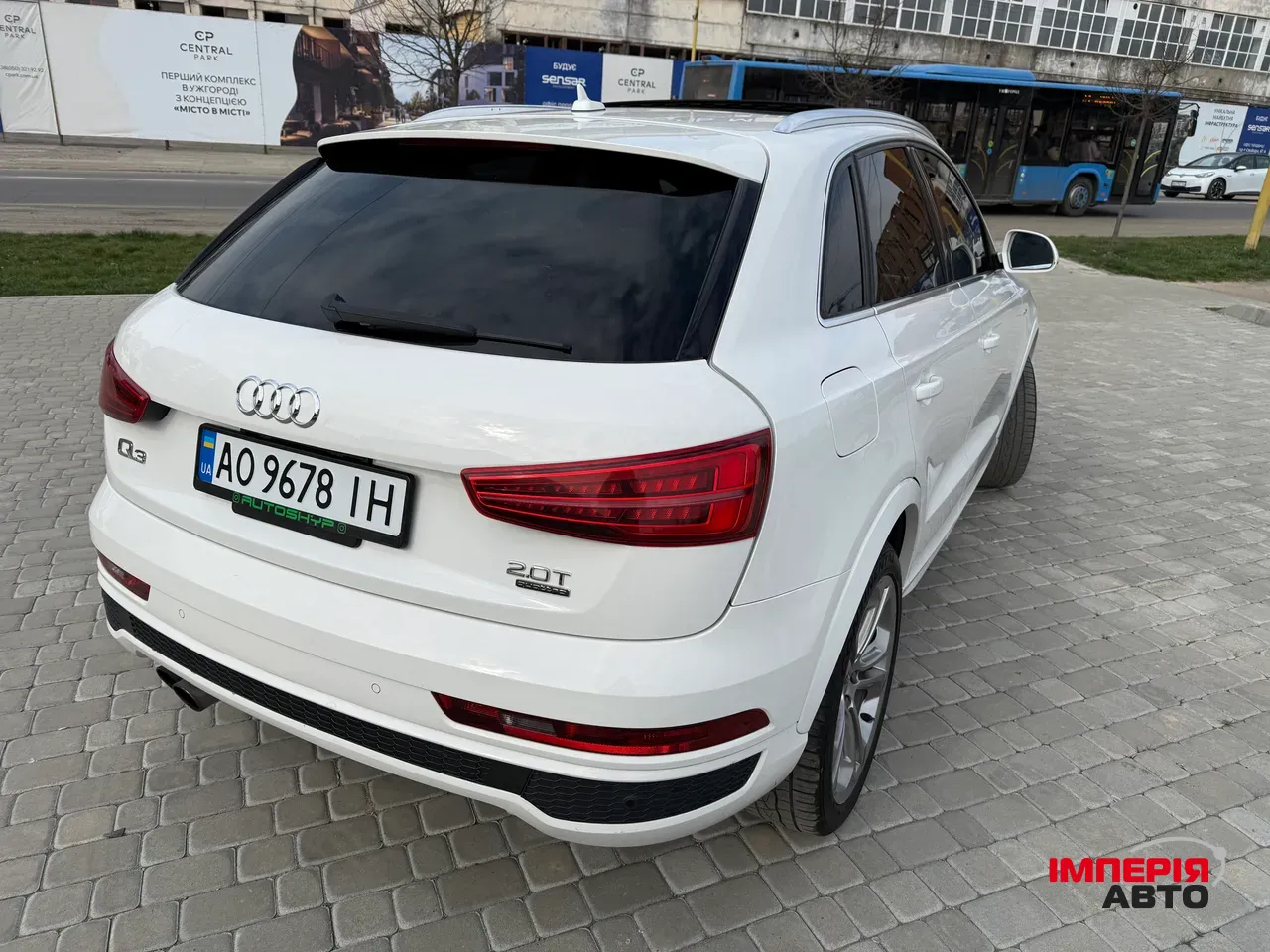 Audi Q3 - фото 5