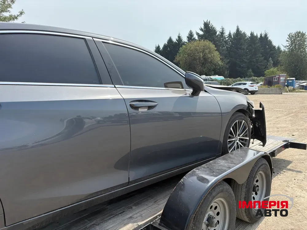 Lexus ES - фото 16