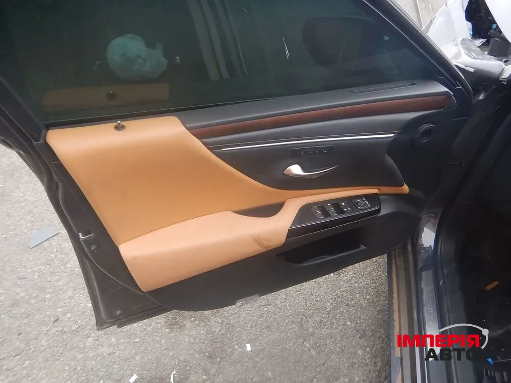 Lexus ES - фото 12