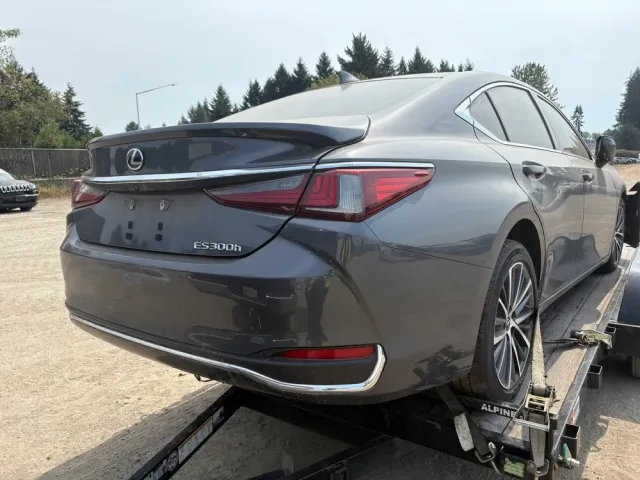 Lexus ES - фото 5