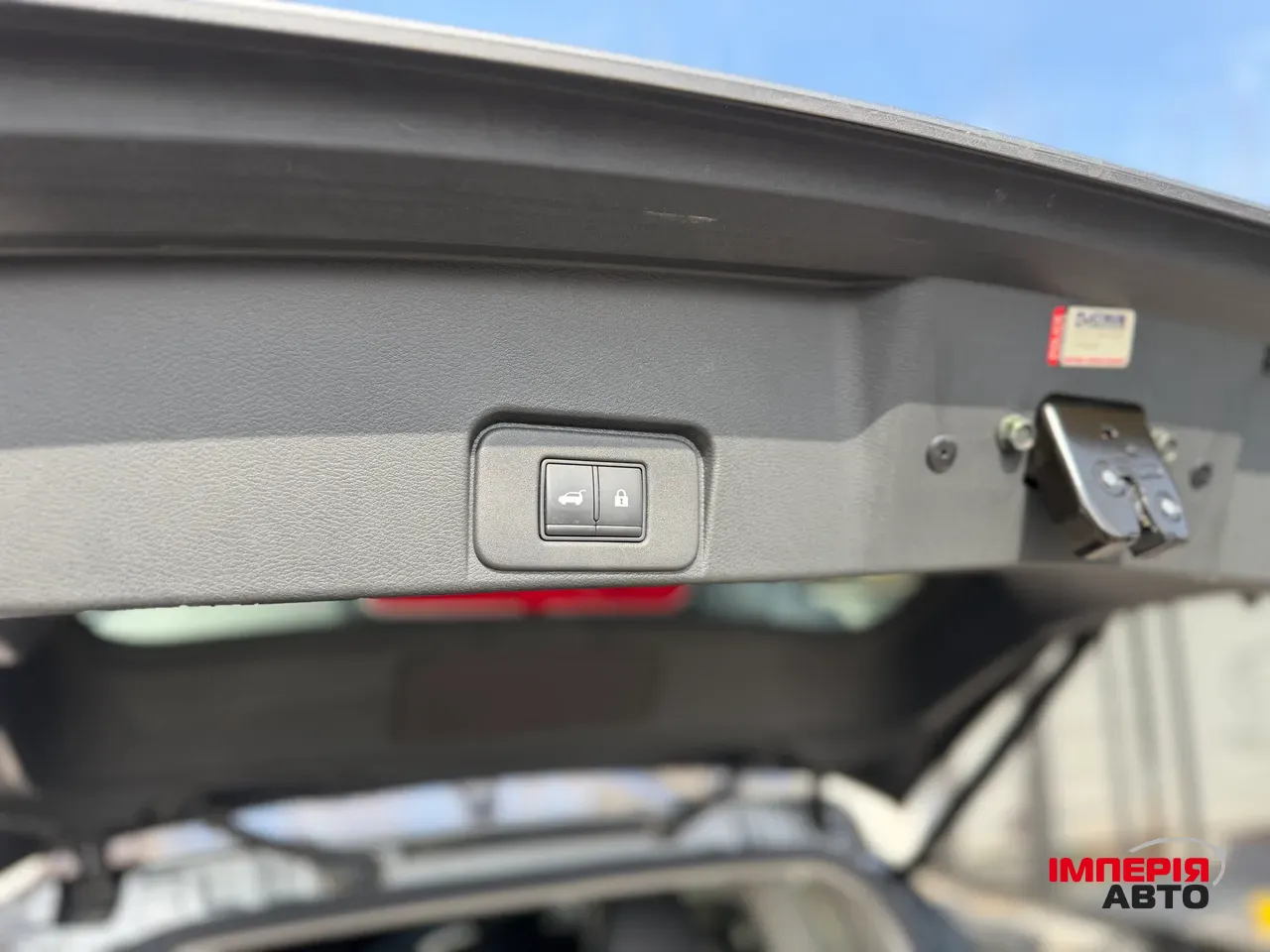 Nissan Rogue - фото 12