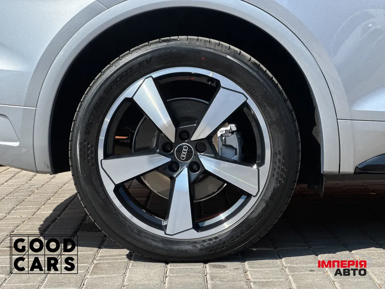 Audi Q5 - фото 15