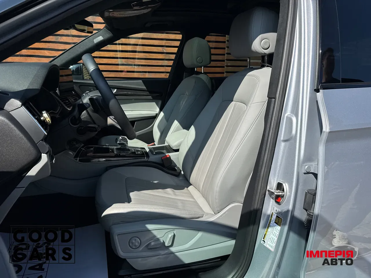 Audi Q5 - фото 26