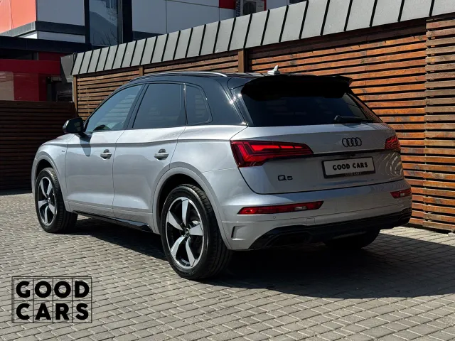Audi Q5 - фото 5