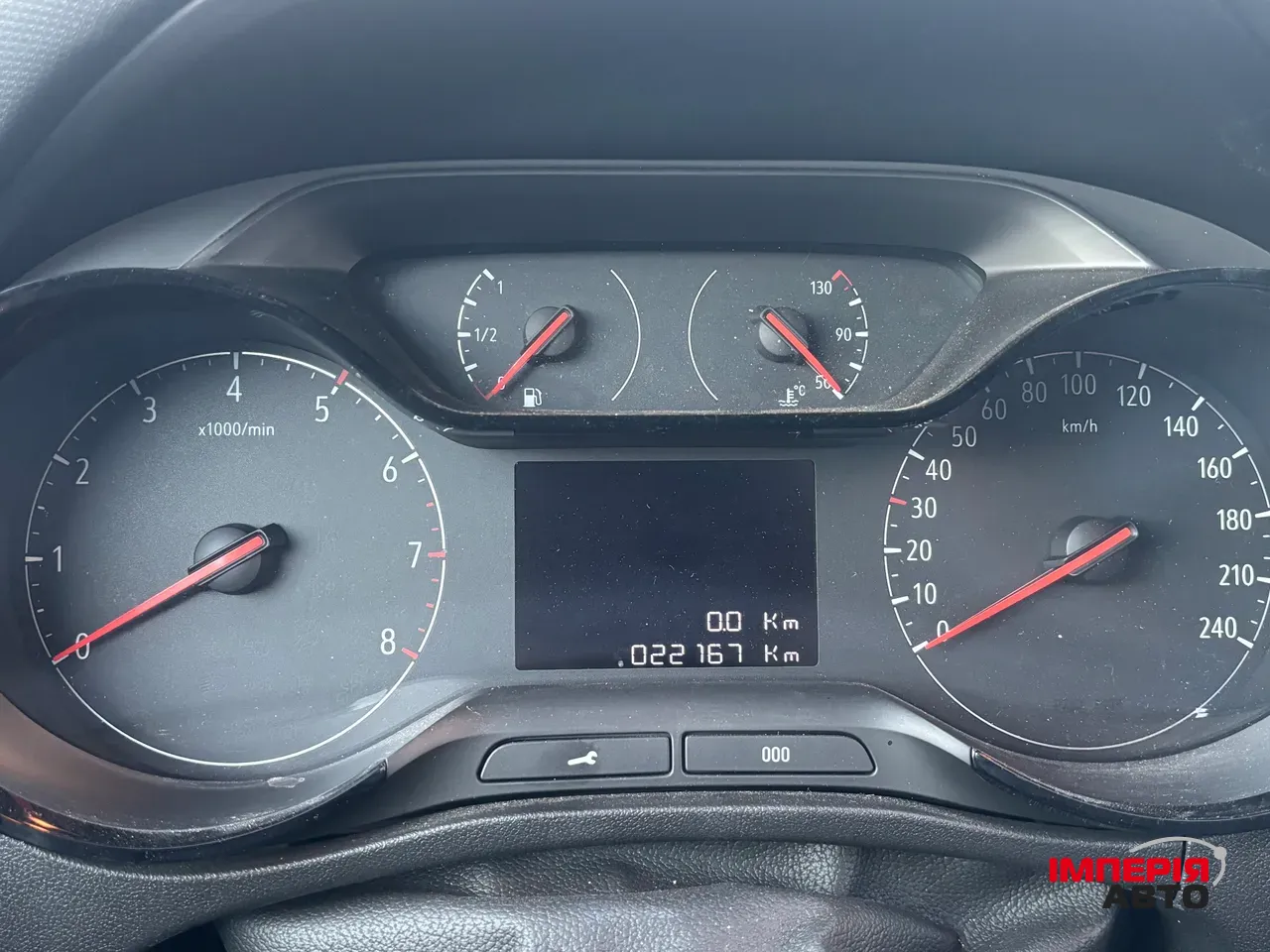 Opel Crossland X - фото 12