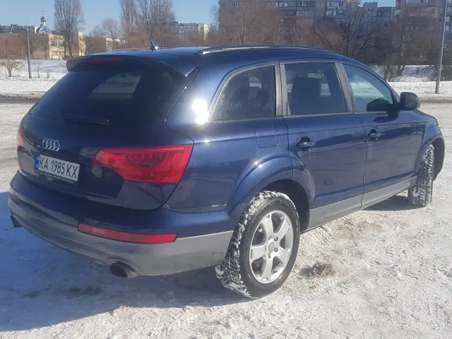 Audi Q7 - фото 4