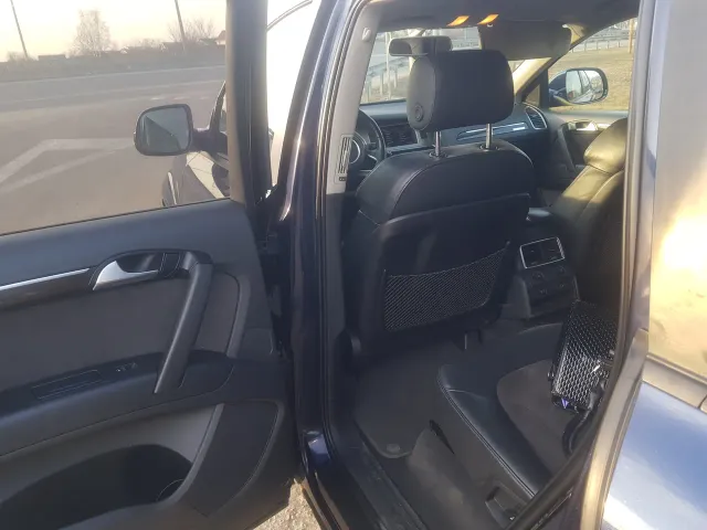 Audi Q7 - фото 5