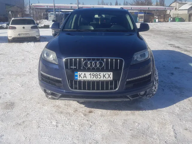 Audi Q7 - фото 2