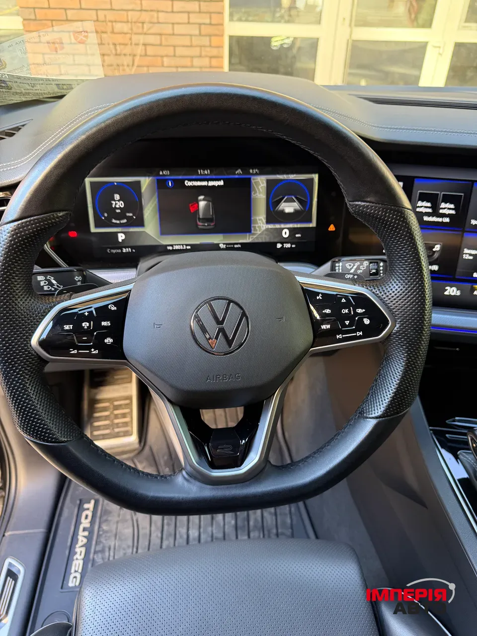 Volkswagen Touareg - фото 7