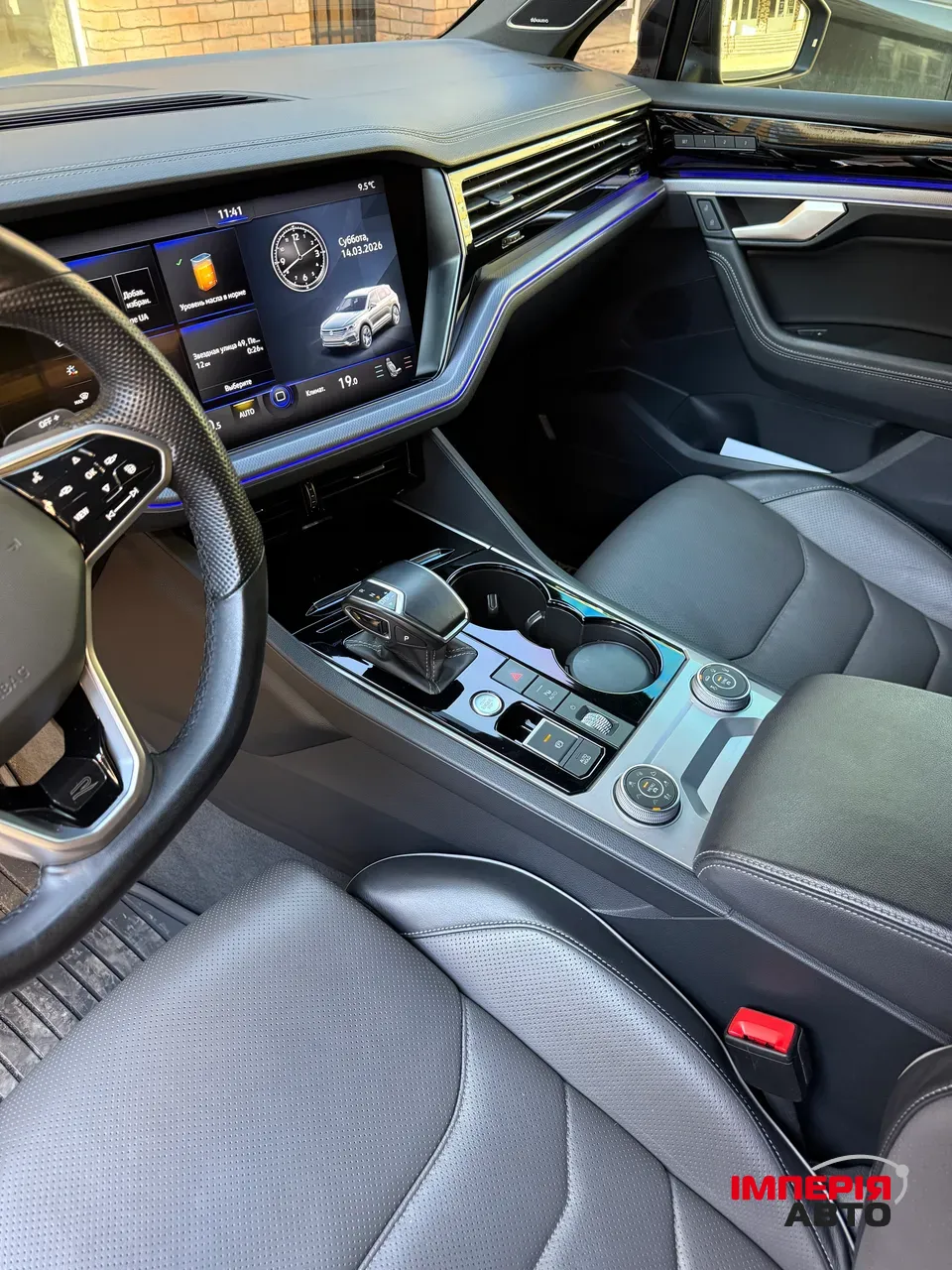 Volkswagen Touareg - фото 8