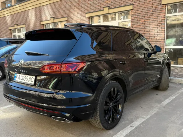 Volkswagen Touareg - фото 4