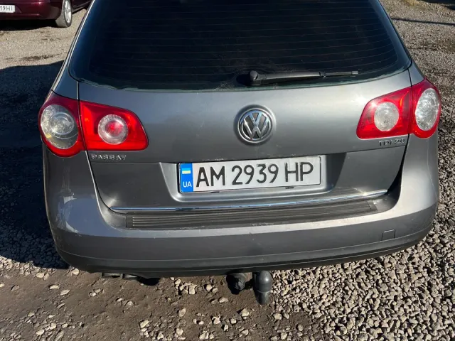 Volkswagen Passat - фото 4