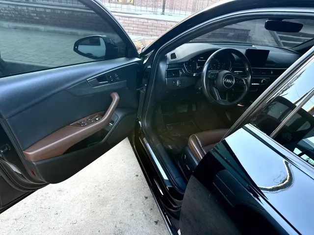 Audi A4 - фото 5