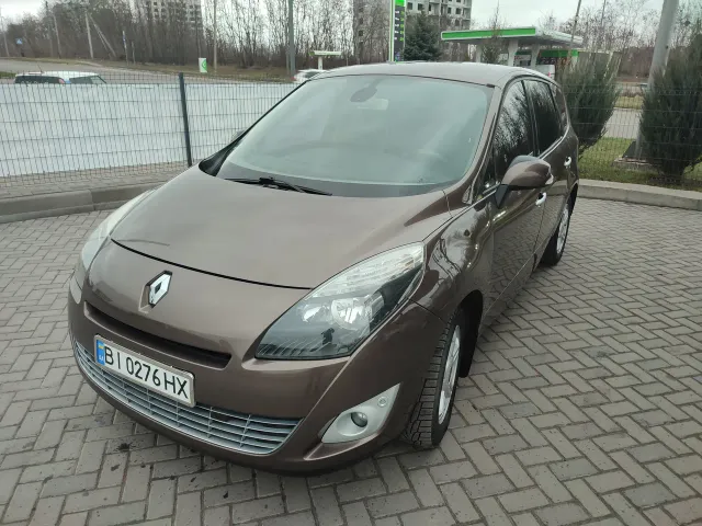 Renault Megane - фото 2