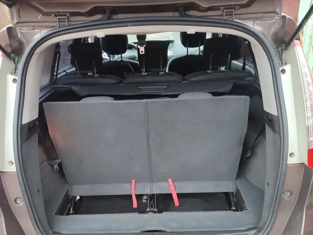 Renault Megane - фото 4