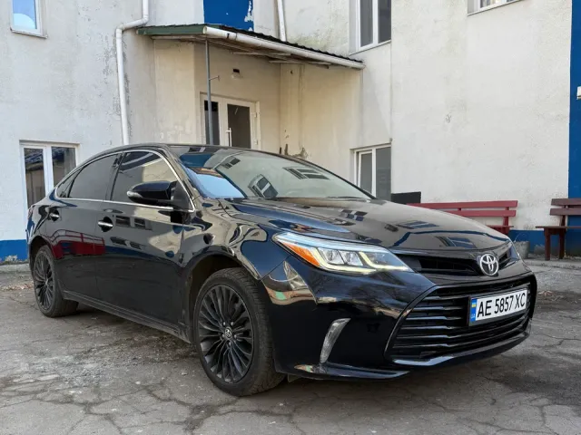 Toyota Avalon - фото 2