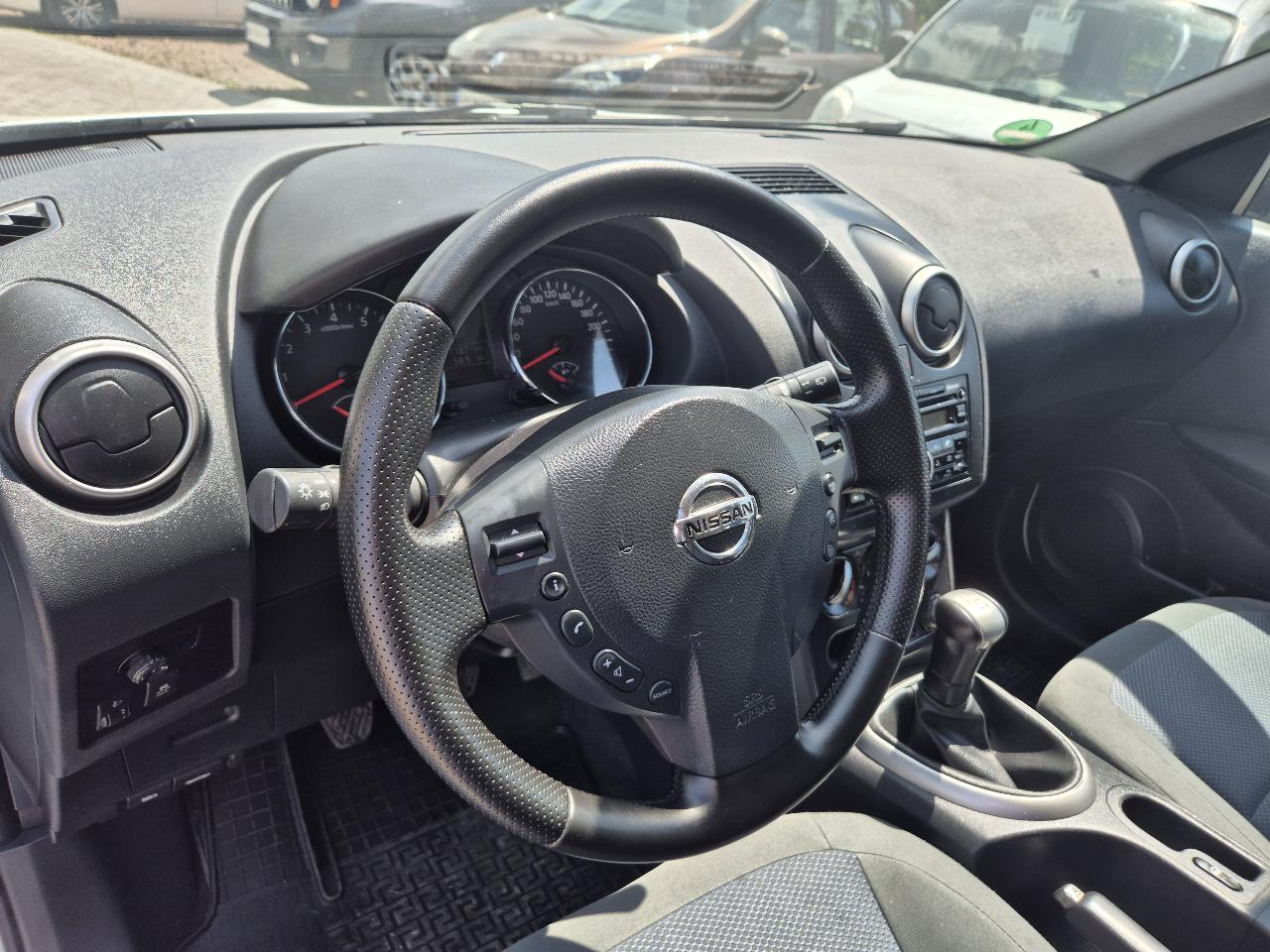 Nissan Qashqai - фото 14