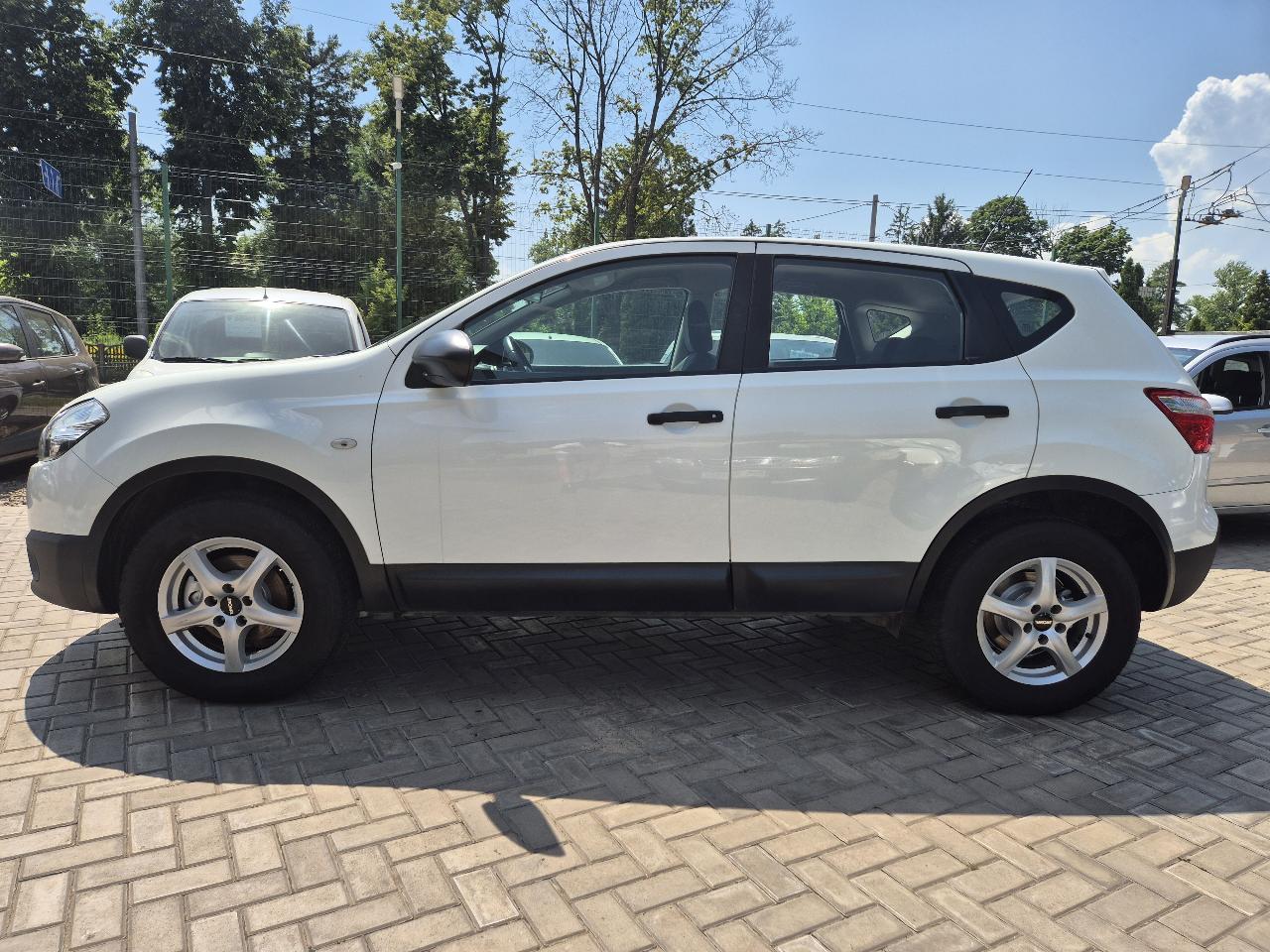 Nissan Qashqai - фото 4