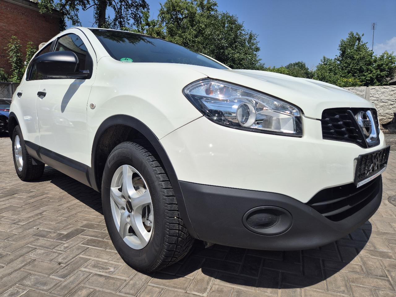 Nissan Qashqai - фото 1