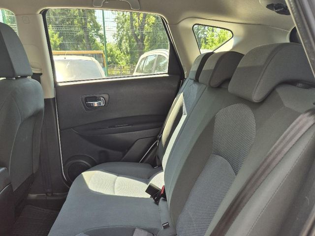 Nissan Qashqai - фото 1