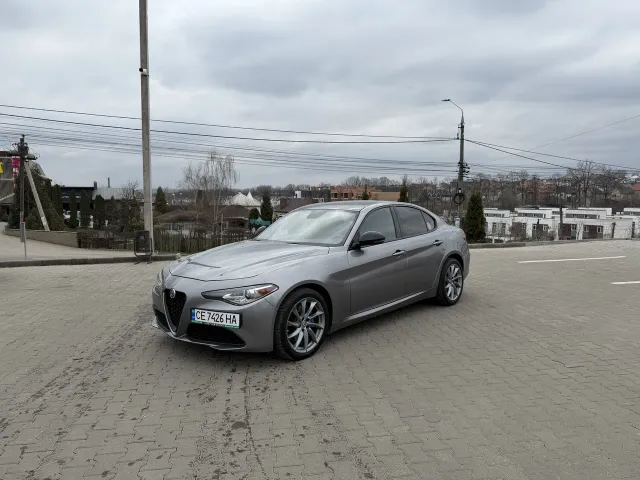 Alfa Romeo Giulia - фото 1