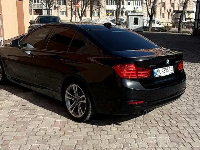 BMW 3 серії - фото 3