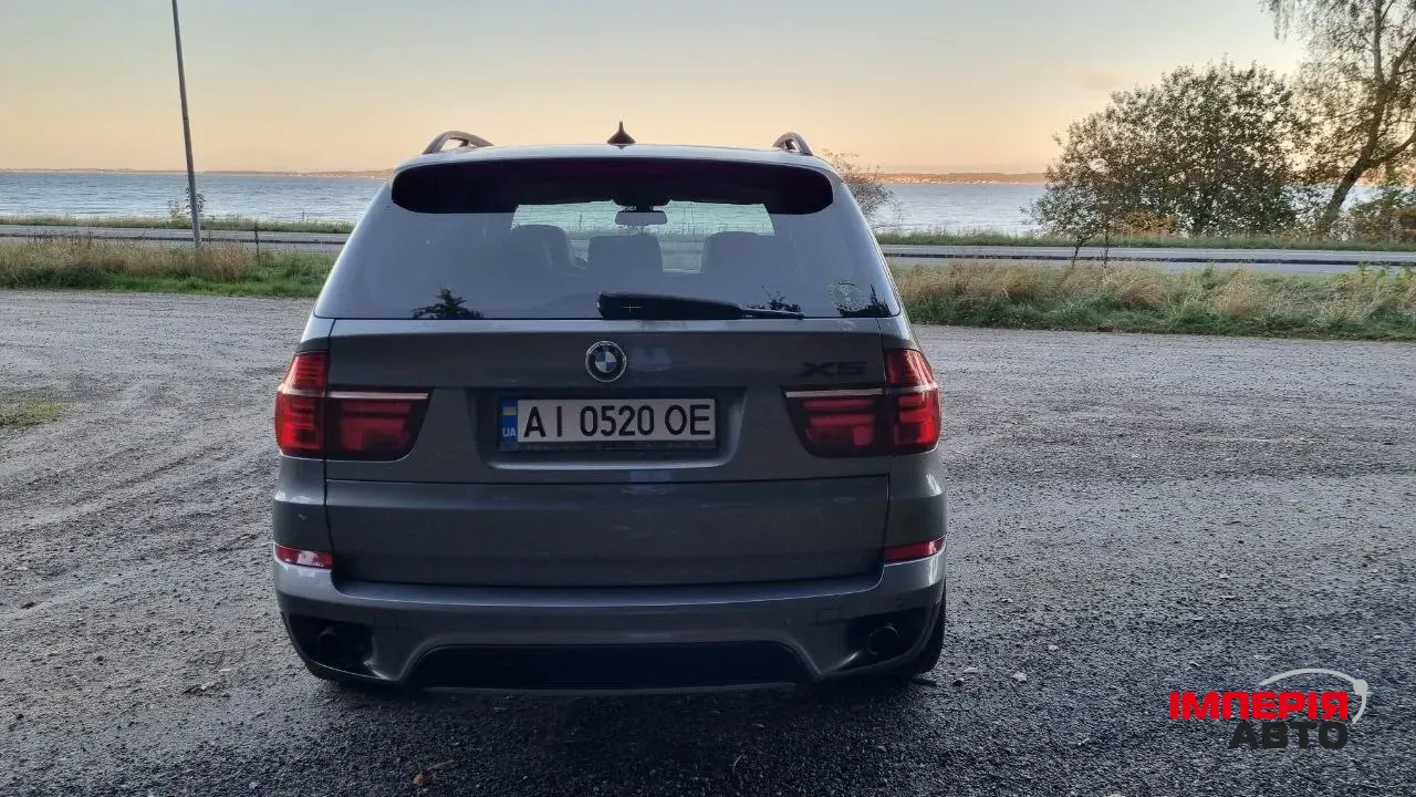 BMW X5 - фото 10