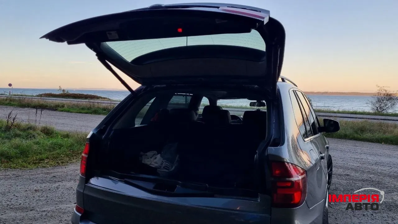 BMW X5 - фото 6
