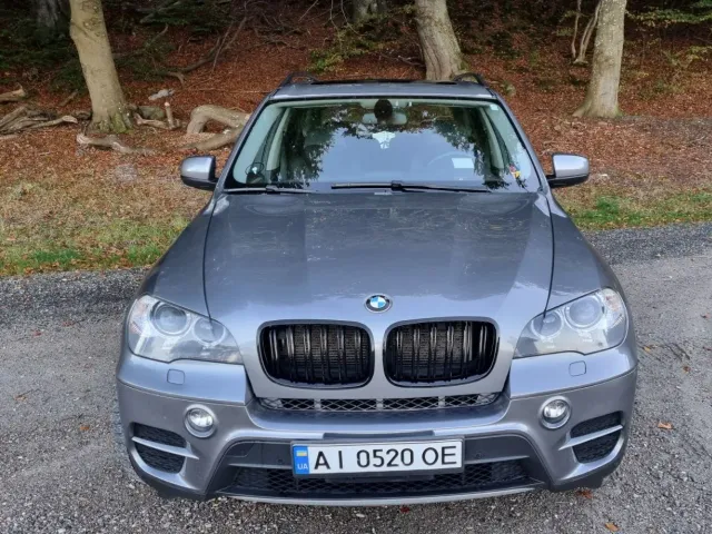 BMW X5 - фото 2