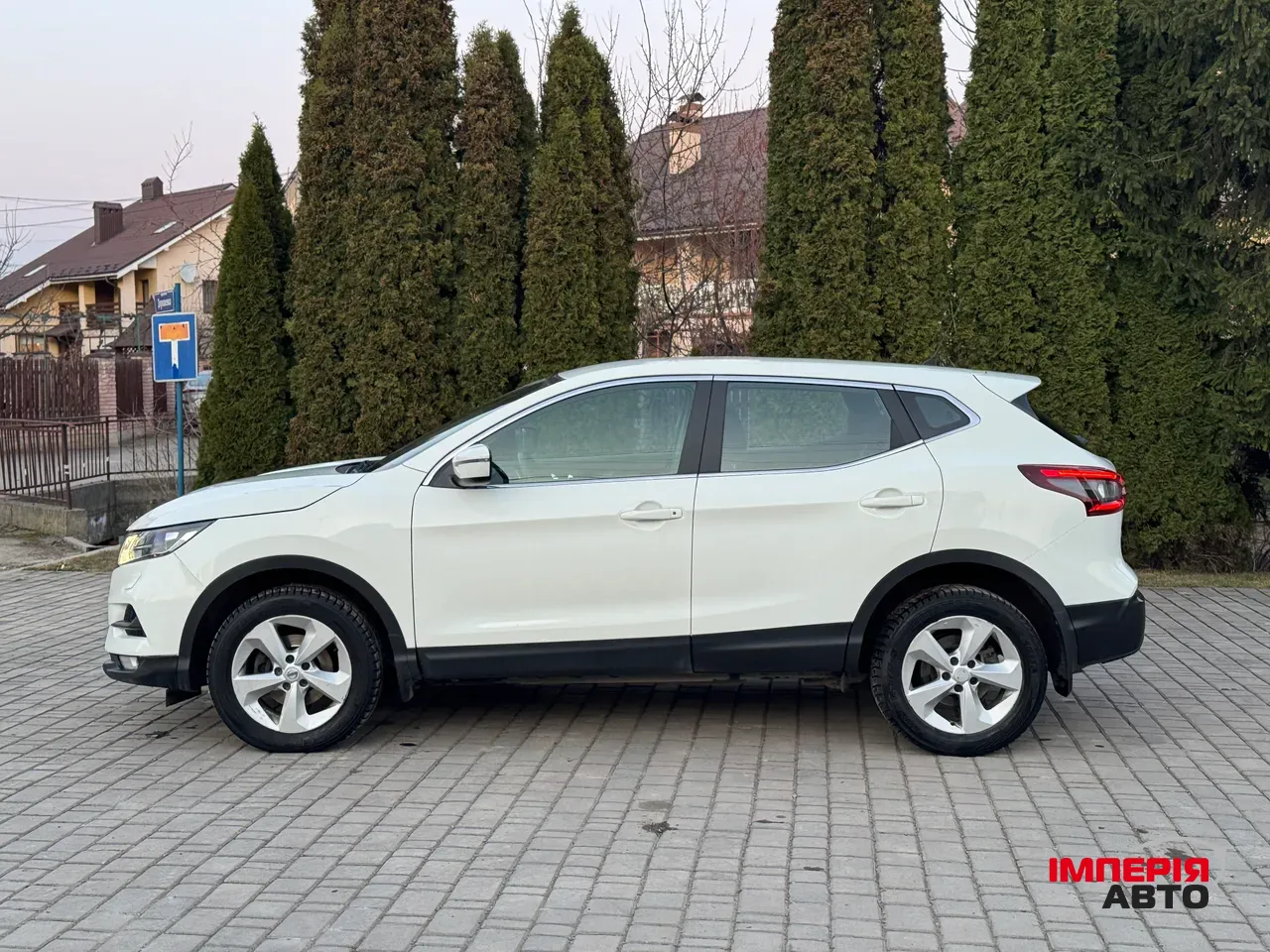 Nissan Qashqai - фото 8