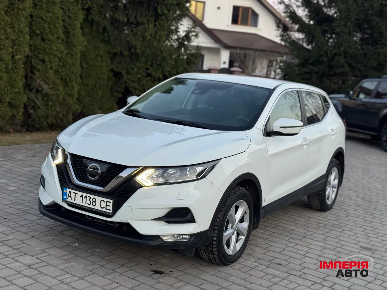 Nissan Qashqai - фото 2
