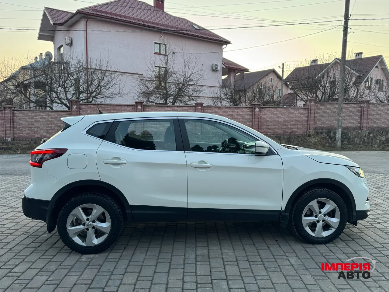Nissan Qashqai - фото 7