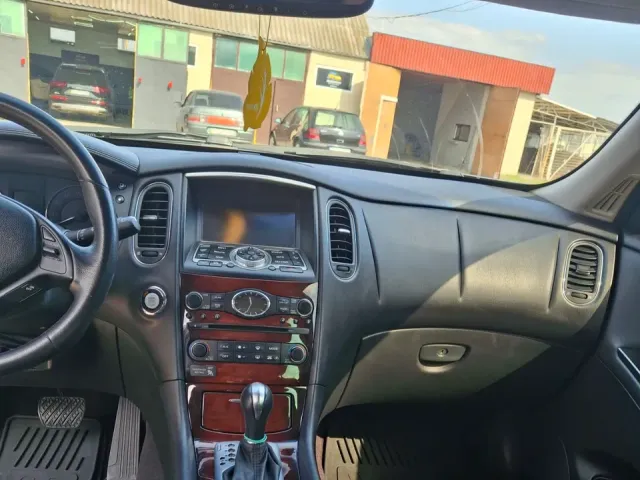 Infiniti QX50 - фото 5