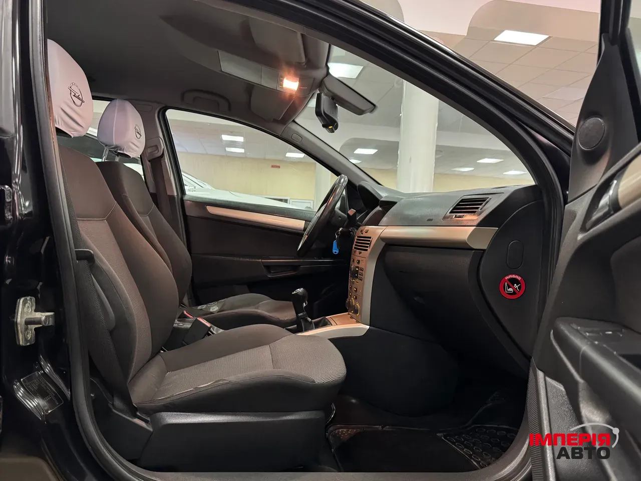 Opel Astra - фото 7