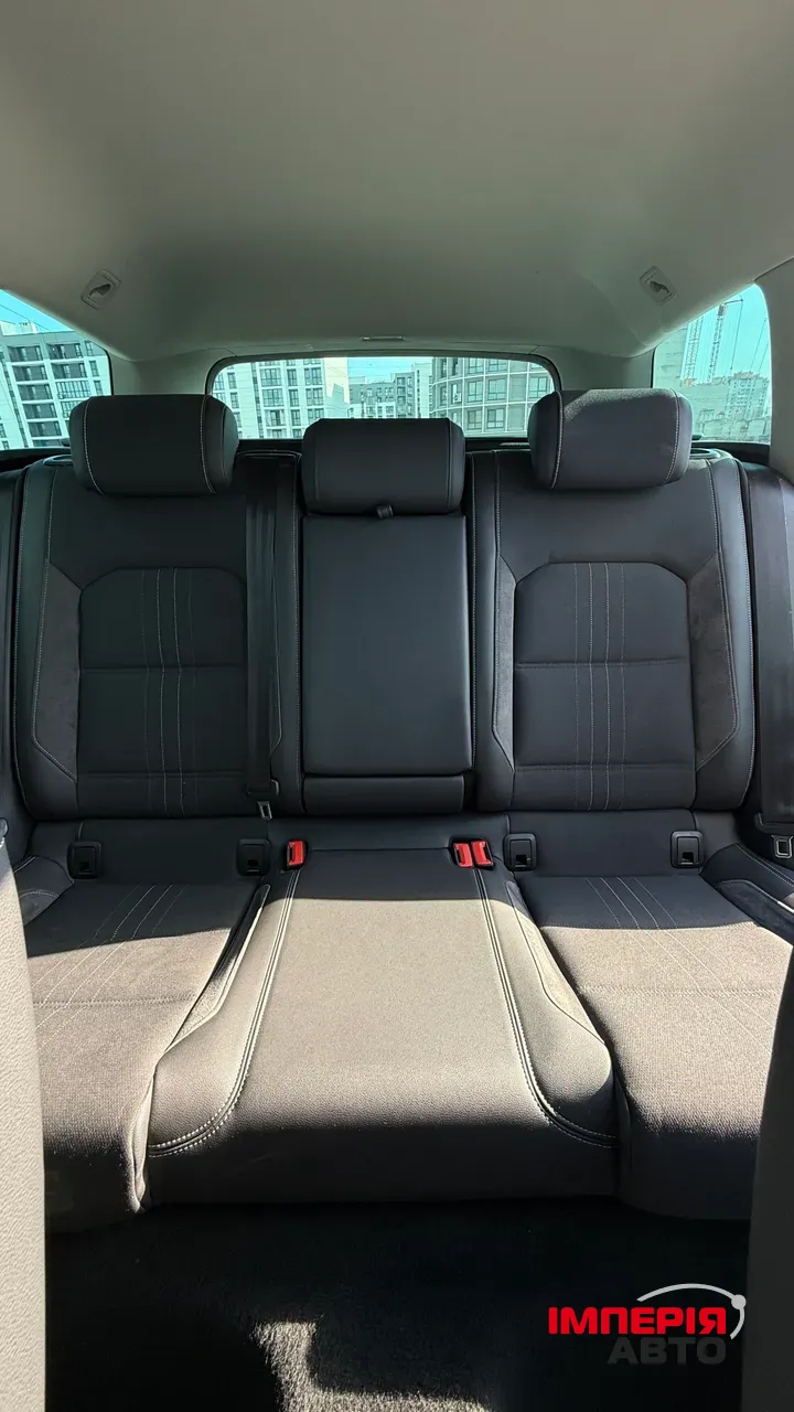 Volkswagen Passat - фото 11