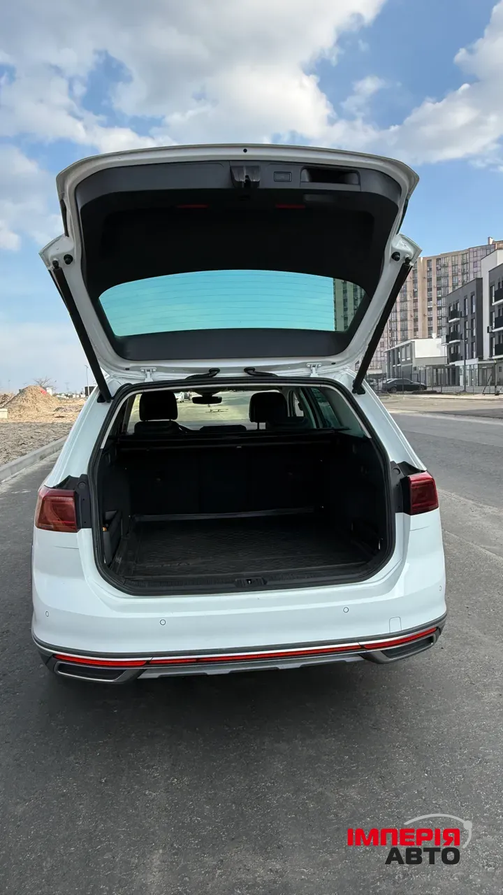 Volkswagen Passat - фото 5