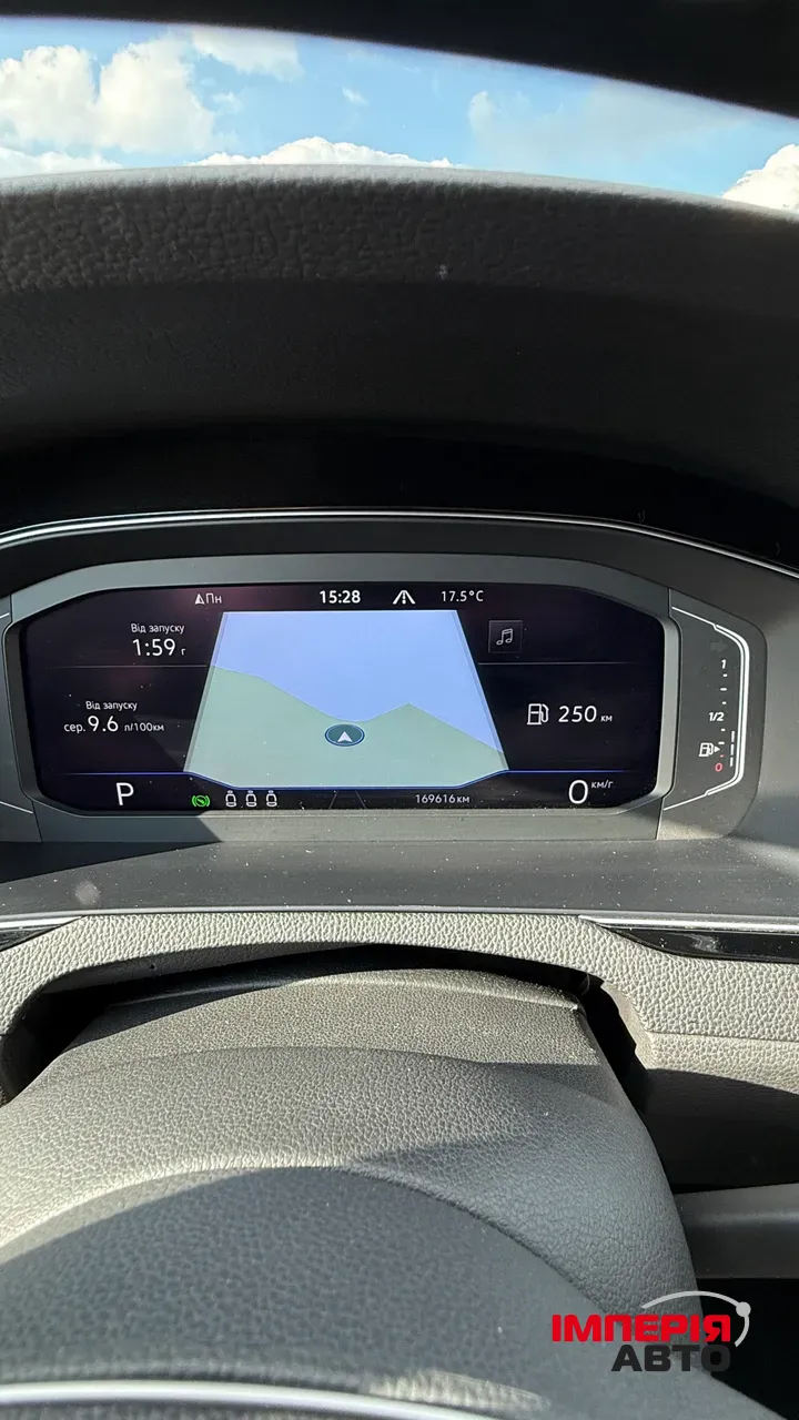 Volkswagen Passat - фото 8