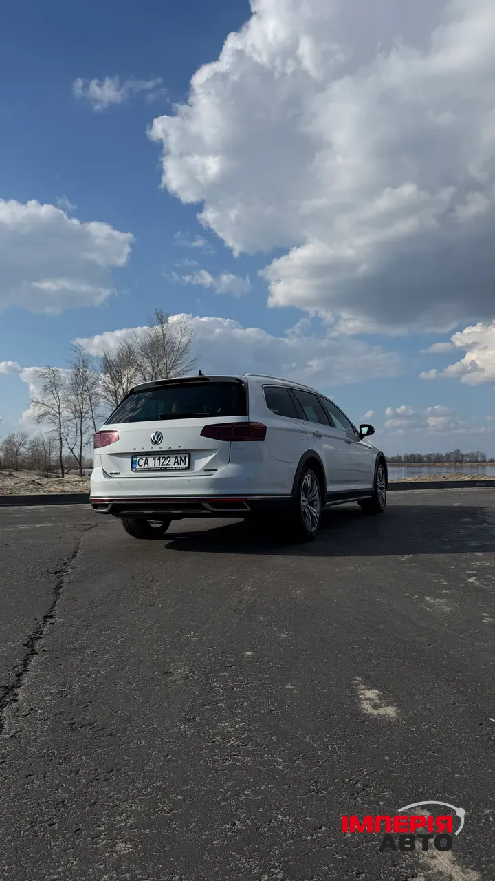 Volkswagen Passat - фото 3