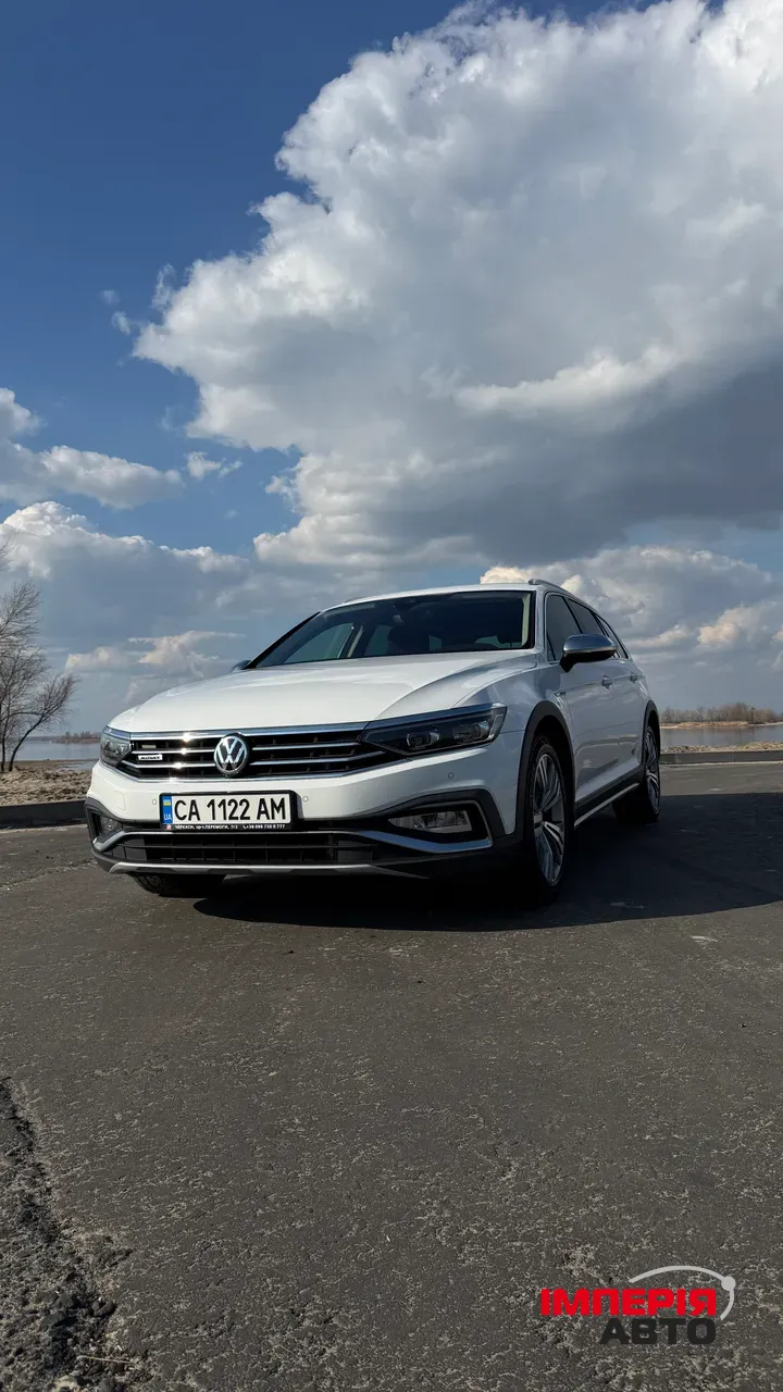 Volkswagen Passat - фото 2