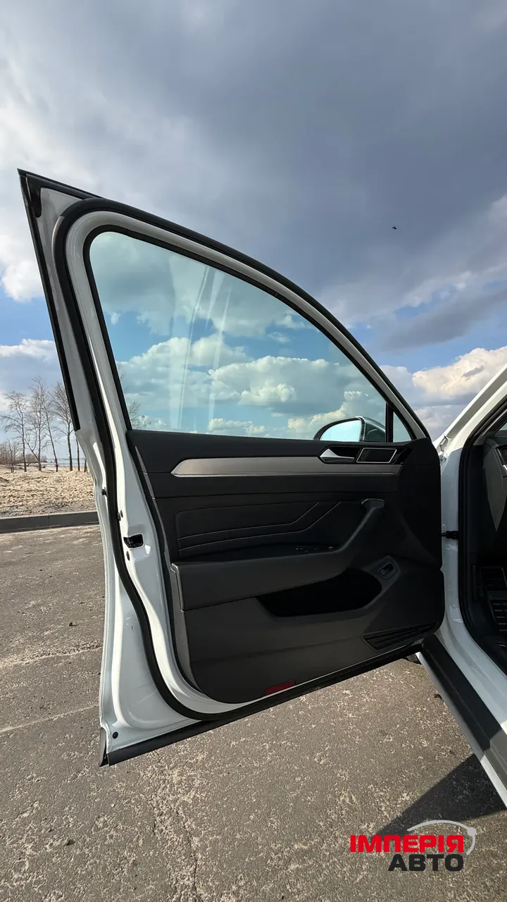 Volkswagen Passat - фото 9