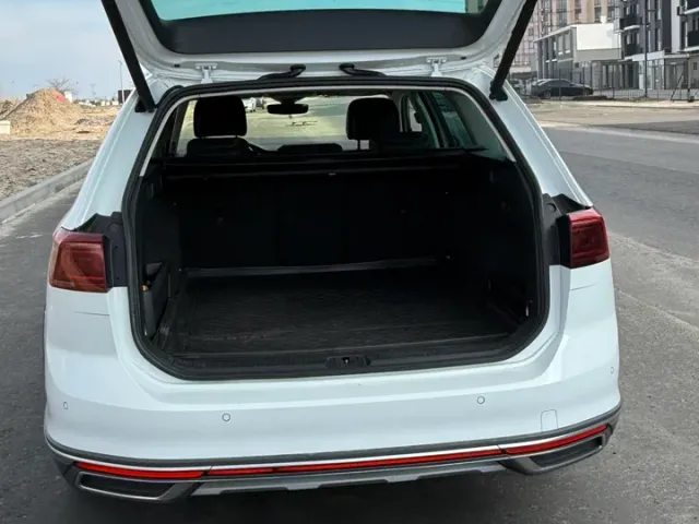Volkswagen Passat - фото 5